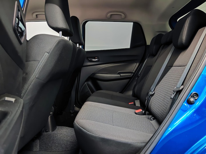 Vehicle image SUZUKI SWIFT