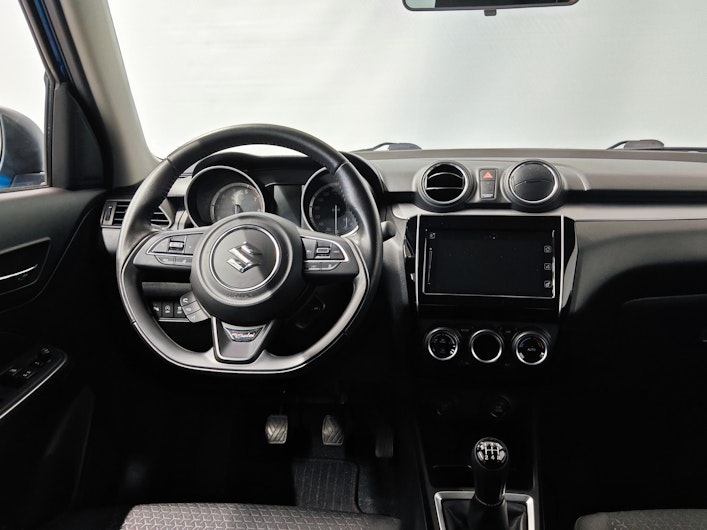 Vehicle image SUZUKI SWIFT