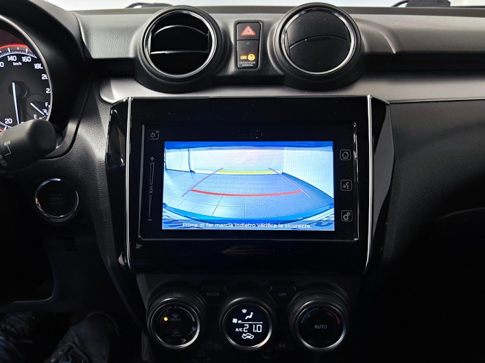 Vehicle image SUZUKI SWIFT