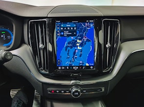 Vehicle image VOLVO XC60 2.0 T8 TE R-Design eAWD