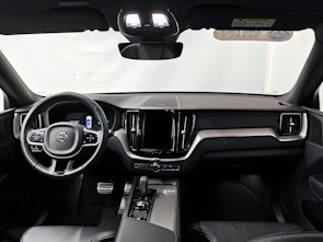 Vehicle image VOLVO XC60 2.0 T8 TE R-Design eAWD