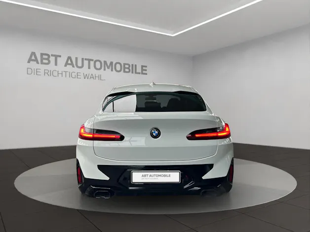 BMW X4 M40i