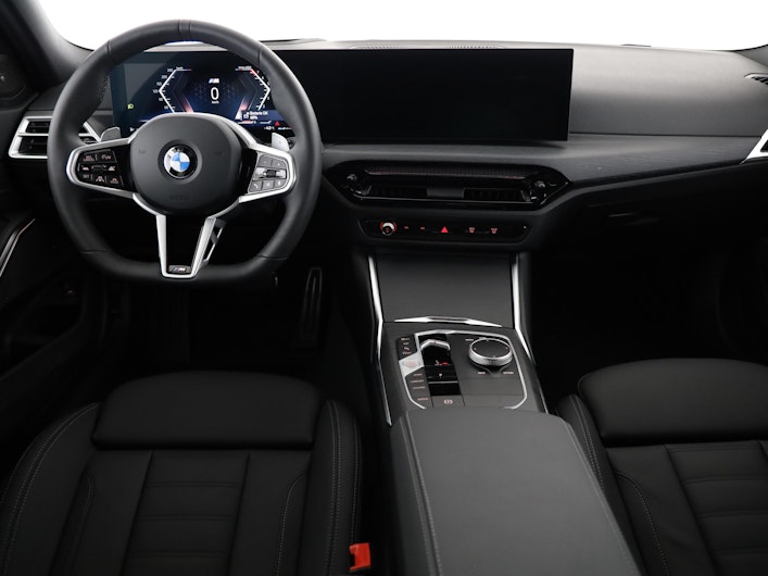 Vehicle image BMW 3 SERIES