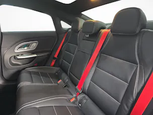 Mercedes-Benz CLA 220 4MATIC AMG Line