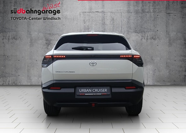 Vehicle image 13 Vehicle image 13