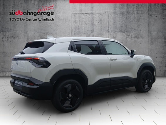 Vehicle image 12 Vehicle image 12