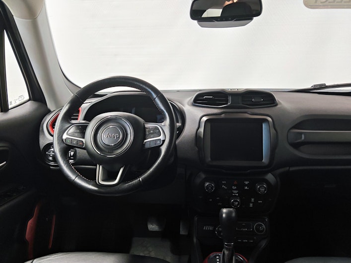 Vehicle image JEEP RENEGADE