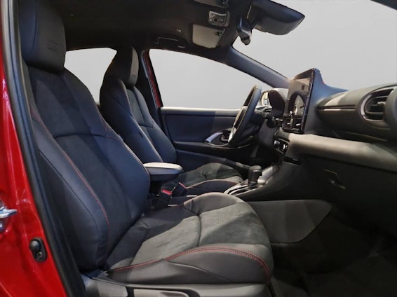 Vehicle image 9 Vehicle image 9