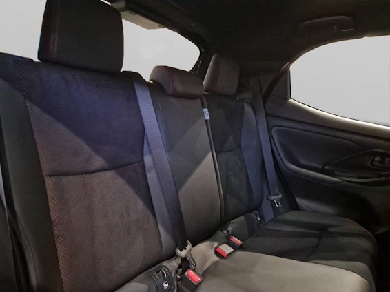 Vehicle image 13 Vehicle image 13