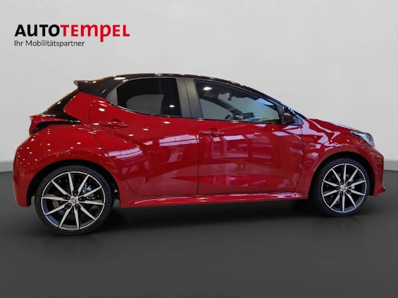 Vehicle image 4 Vehicle image 4