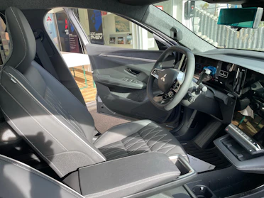 MITSUBISHI ECLIPSE CROSS 10