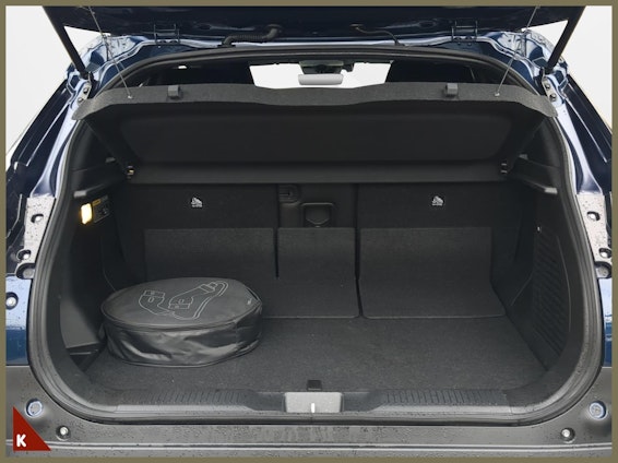 Vehicle image 19 Vehicle image 19