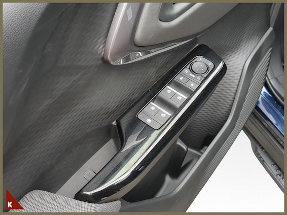 Vehicle image 11 Vehicle image 11