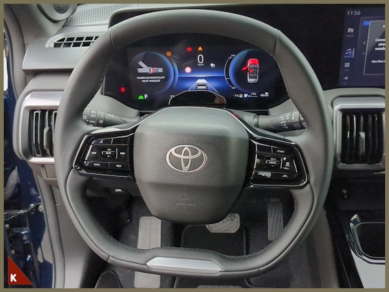 Vehicle image 9 Vehicle image 9