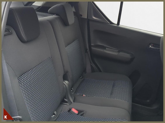 Vehicle image 18 Vehicle image 18