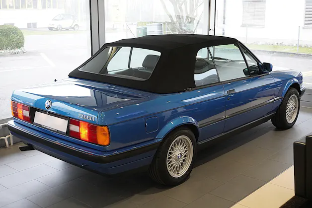 BMW 318i Cabrio Design Edition