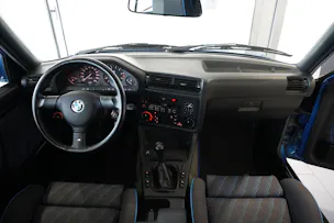 BMW 318i Cabrio Design Edition
