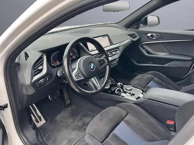BMW 120i Pure M Sport Steptronic