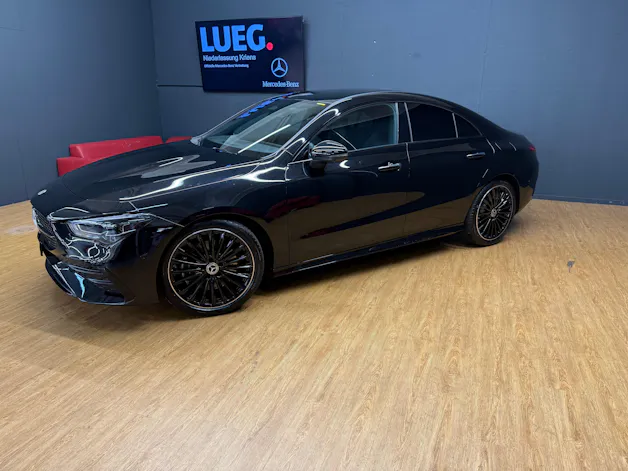 Mercedes-Benz CLA 200 - AMG / DISTRONIC / 360 Grad Kamera / Multibeam LED