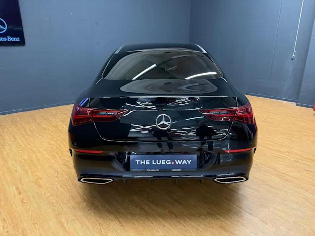 Mercedes-Benz CLA 200 - AMG / DISTRONIC / 360 Grad Kamera / Multibeam LED