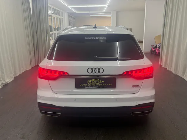 Audi A4 Avant 40 TDI S line Attraction quattro S-tronic