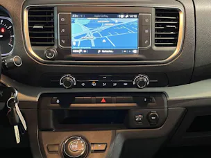 Peugeot Traveller 2.0 BlueHDi Business Standard EAT8