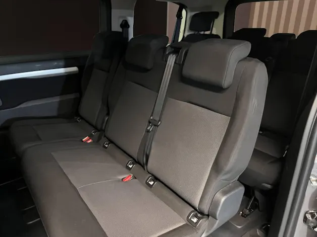 Peugeot Traveller 2.0 BlueHDi Business Standard EAT8