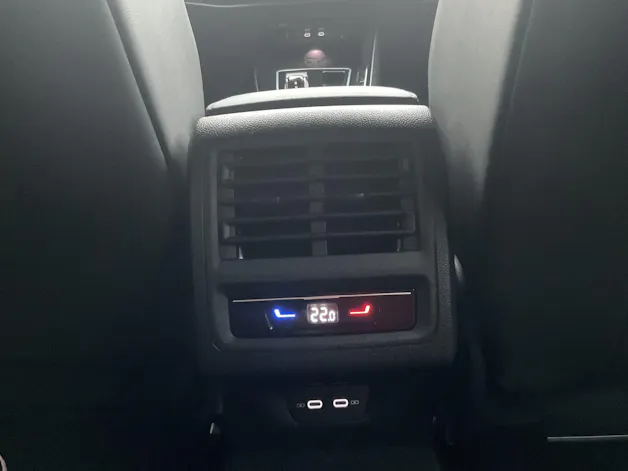 VW Golf R 2.0 TSI 333 PS 4Motion R Black Edition *** AKRAPOVIC ABGAS ***