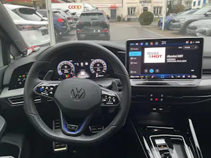 VW Golf R 2.0 TSI 333 PS 4Motion R Black Edition *** AKRAPOVIC ABGAS ***