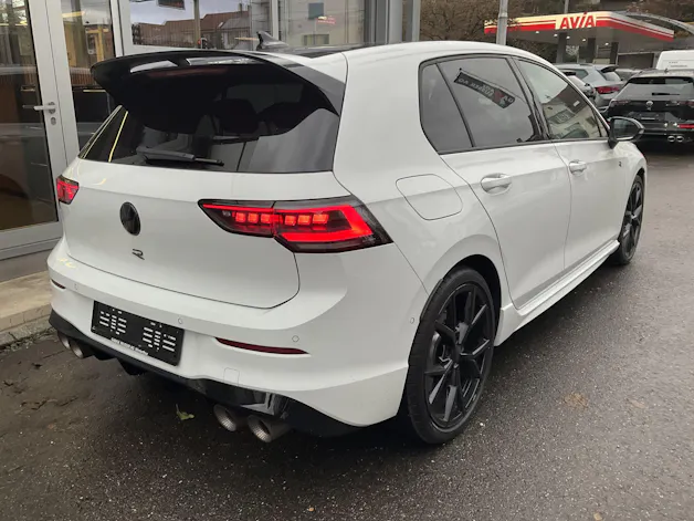 VW Golf R 2.0 TSI 333 PS 4Motion R Black Edition *** AKRAPOVIC ABGAS ***