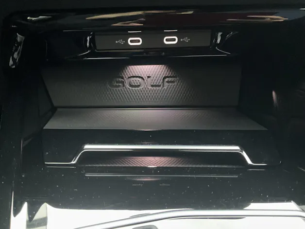 VW Golf R 2.0 TSI 333 PS 4Motion R Black Edition *** AKRAPOVIC ABGAS ***