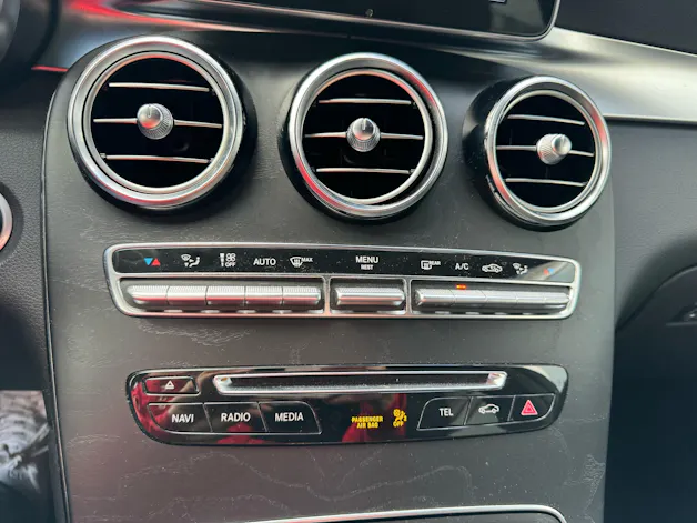 Mercedes-Benz GLC 300 Coupé AMG Line 4Matic 9G-Tronic
