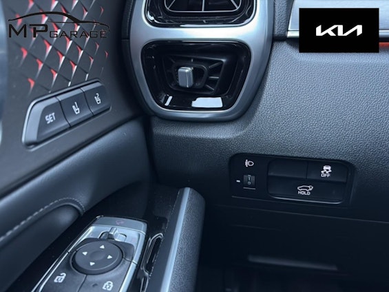 Vehicle image 12 Vehicle image 12