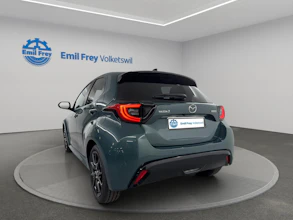 https://vehicle.imgix.net/4125774/99f7eeba-c6c4-4d59-bd44-76d3e597cd6a.jpg