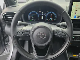 Toyota Yaris 1.5 VVT-i HSD Premium