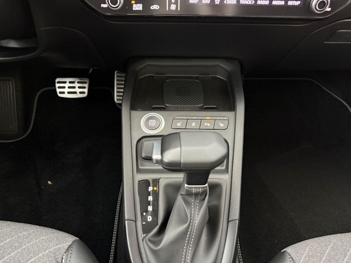 Vehicle image KIA STONIC