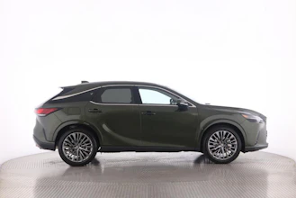 https://vehicle.imgix.net/4125837/8a2eba07-498d-4ec8-9591-ace56ba3cf9a.jpg