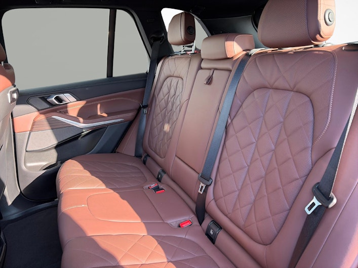 Vehicle image BMW X5