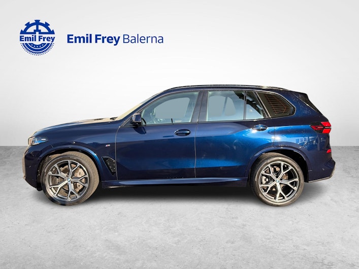 Vehicle image BMW X5