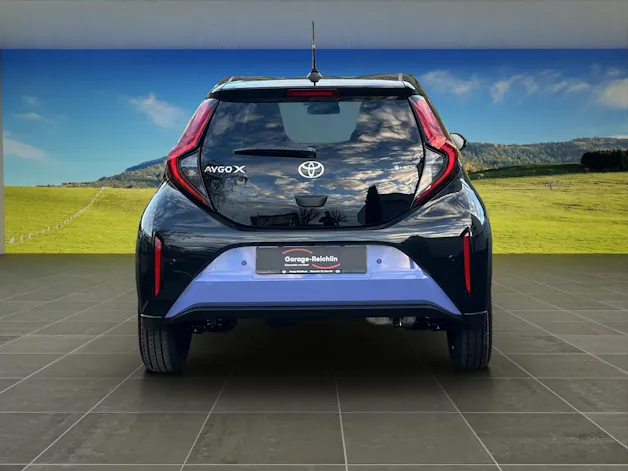 Toyota Aygo X 1.5 VVT-i HSD Trend
