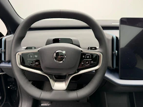https://vehicle.imgix.net/4125897/023d3db6-28cb-4e02-a860-1a4815793c13.jpg