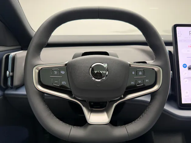 VOLVO EX30 CC E60 Twin Performance AWD