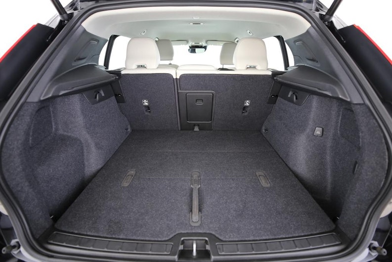 Vehicle image VOLVO XC40