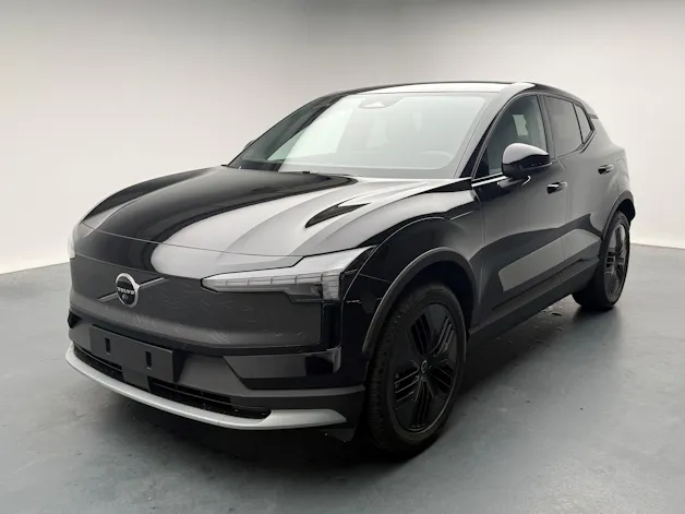 Volvo EX30 CC E60 Twin Performance AWD