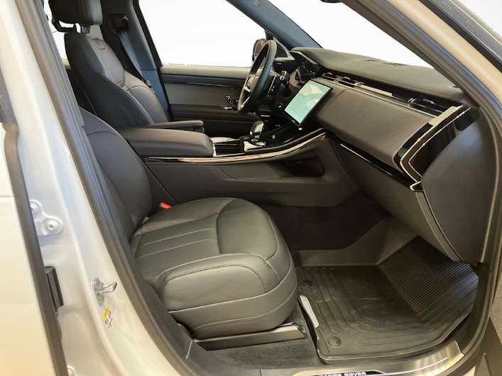 Fahrzeugbild LAND ROVER RANGE ROVER SPORT