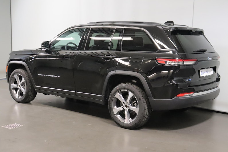 Vehicle image JEEP Grand Cherokee
