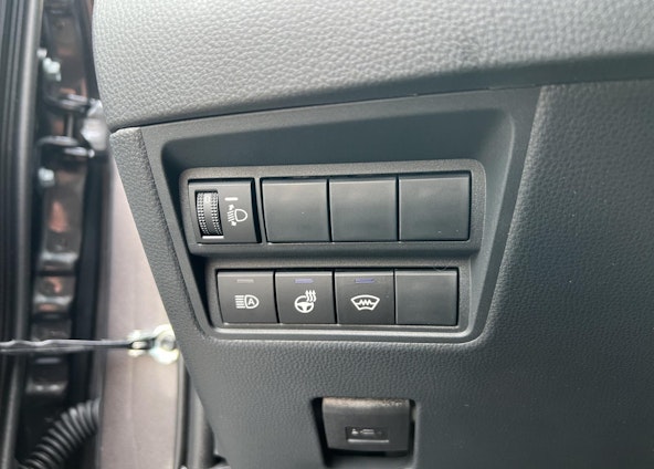 Vehicle image 15 Vehicle image 15