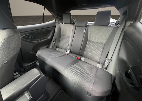 Vehicle image 17 Vehicle image 17