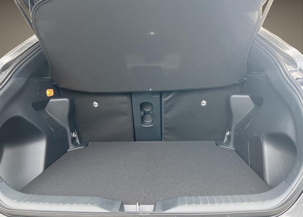 Vehicle image 18 Vehicle image 18