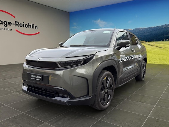 First vehicle image First vehicle image